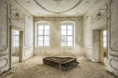 REQUIEM POUR PIANOS 33, Pologne