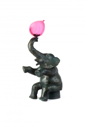 L'Elephant et le ballon rose
