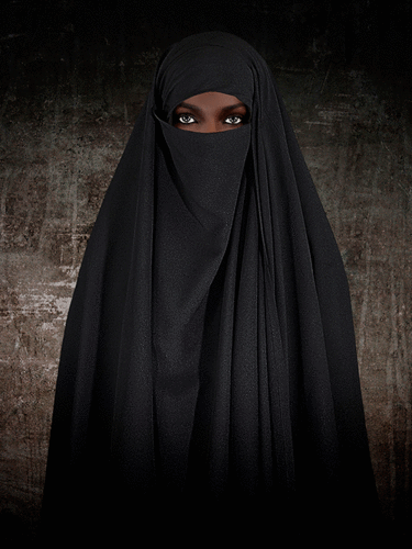 Hanna in Burqa